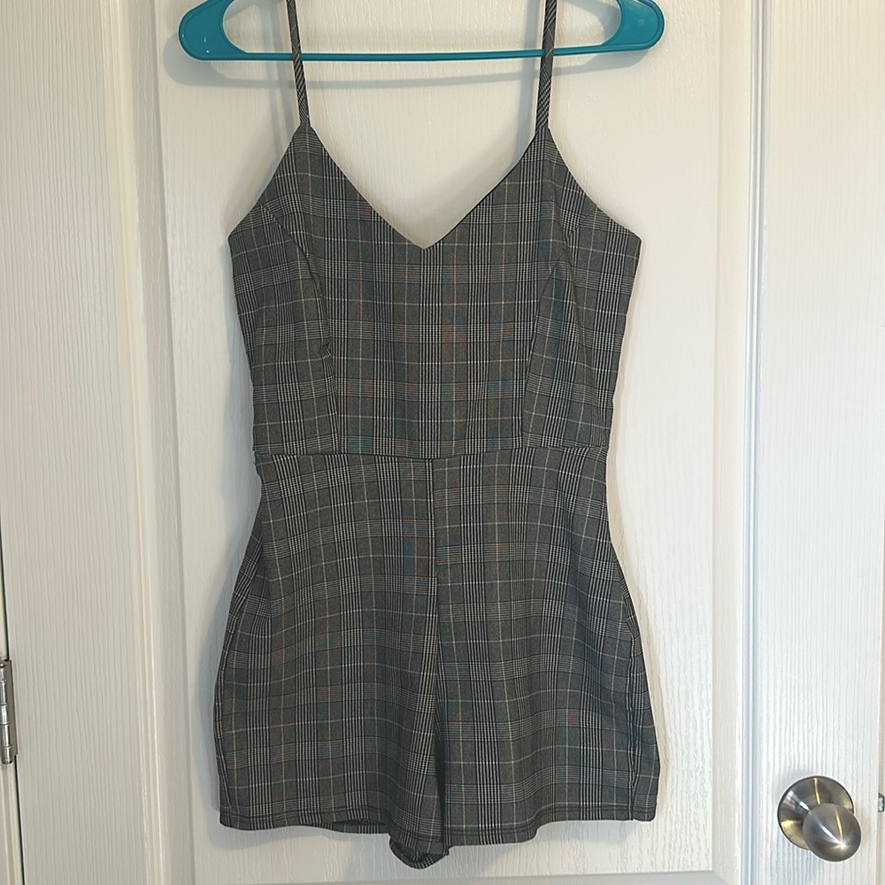 Black and white short Romper, size medium from Windsor.